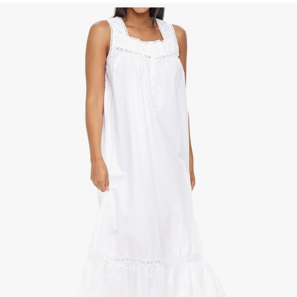 Vintage Victorian 100% Cotton White Lace Nightgown Renaissance M - Picture 2 of 7